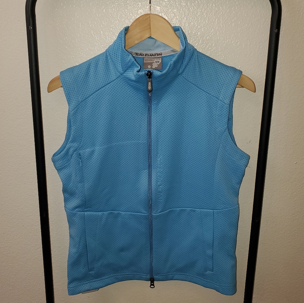 📍Women's Salomon running, walking vest sz M